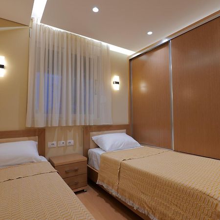 Twins Villa Sarandë Eksteriør billede