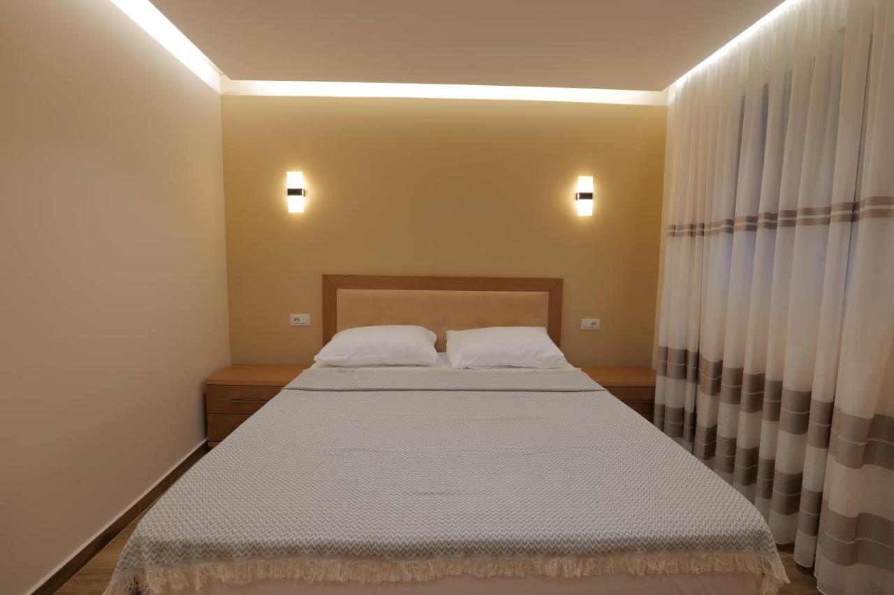 Twins Villa Sarandë Eksteriør billede