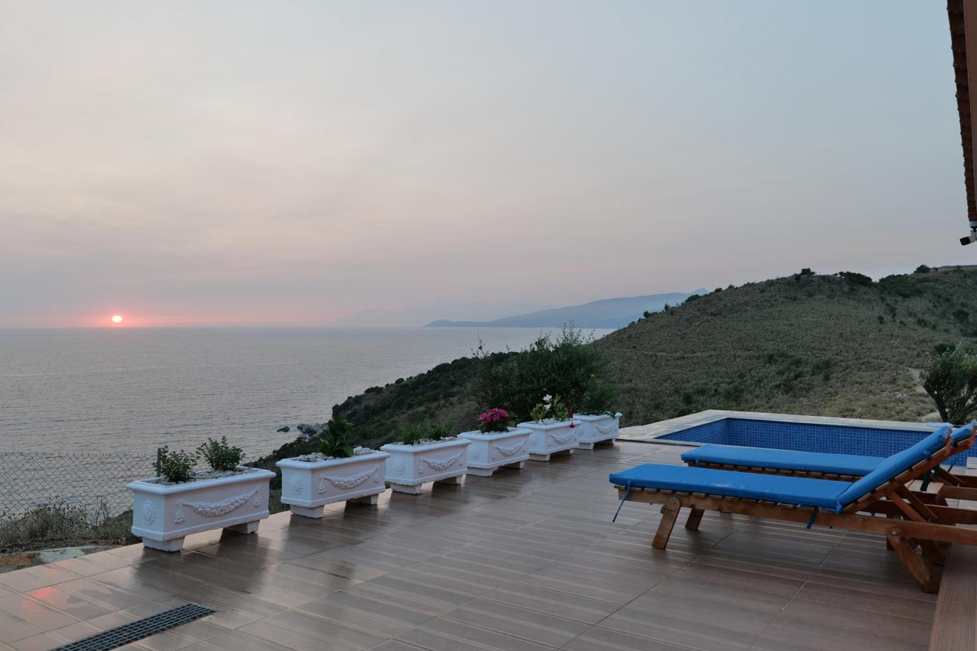 Twins Villa Sarandë Eksteriør billede
