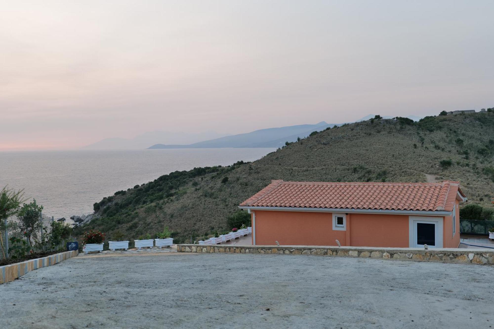Twins Villa Sarandë Eksteriør billede