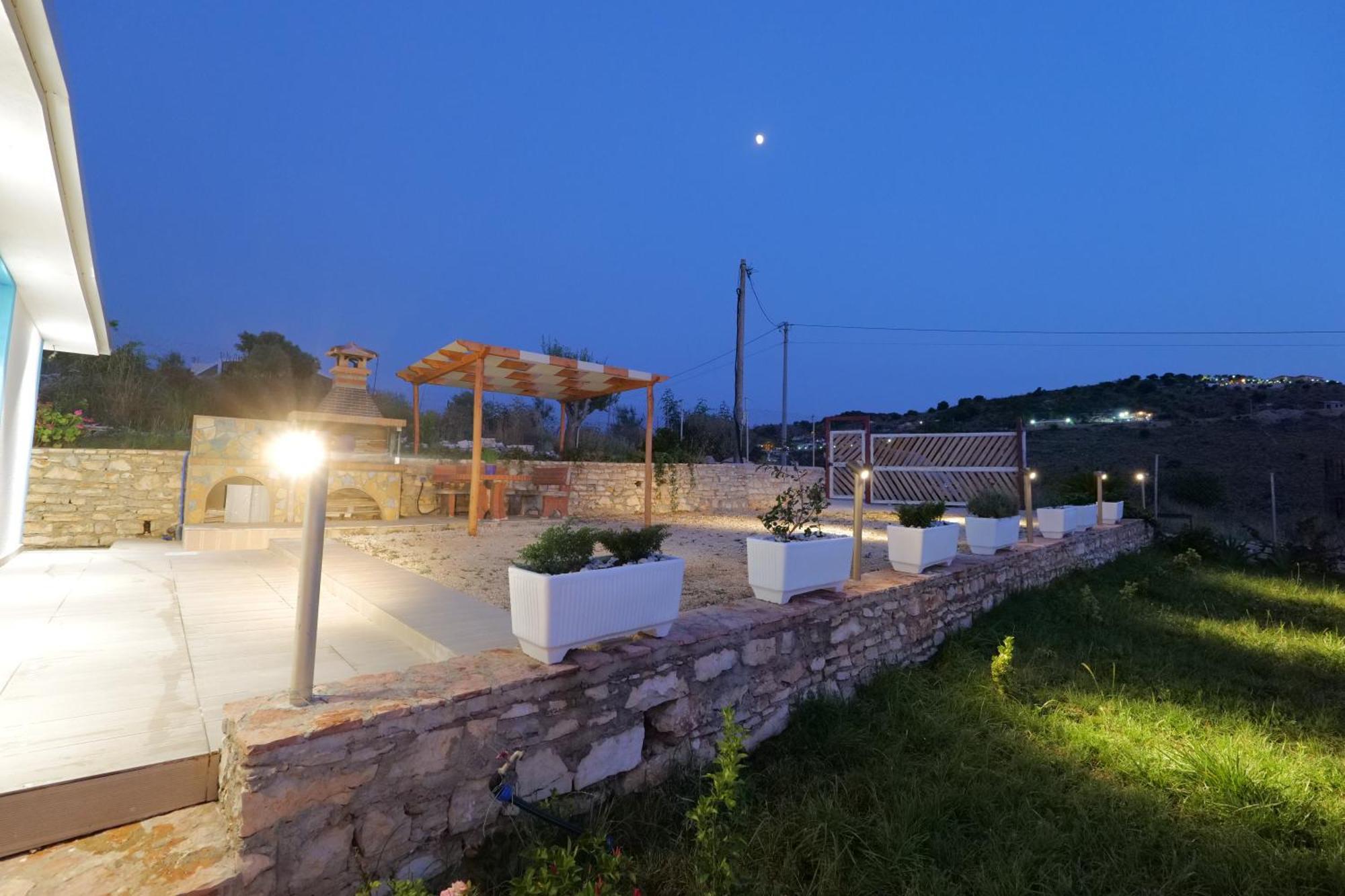 Twins Villa Sarandë Eksteriør billede